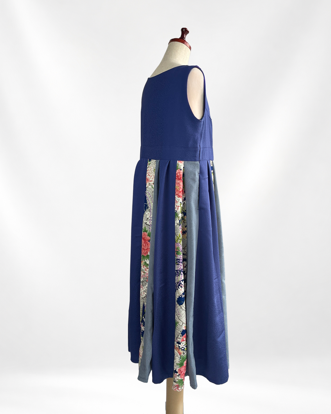 正絹 ネイビー×四季花柄 パッチワークワンピース  B80315