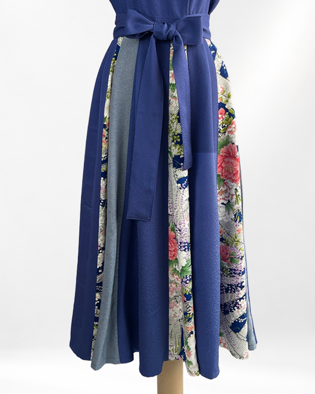 正絹 ネイビー×四季花柄 パッチワークワンピース  B80315