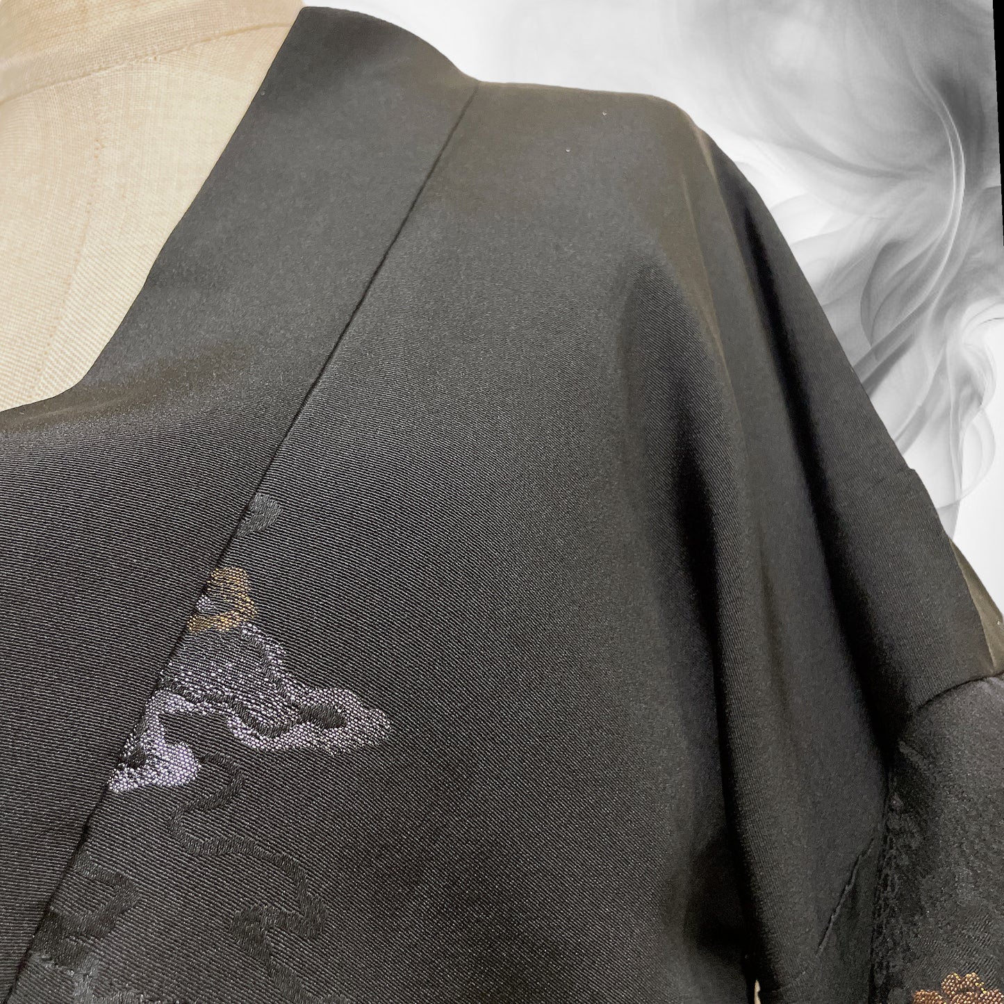 ブラック ドレープ袖 ミニ羽織 着物リメイク 黒