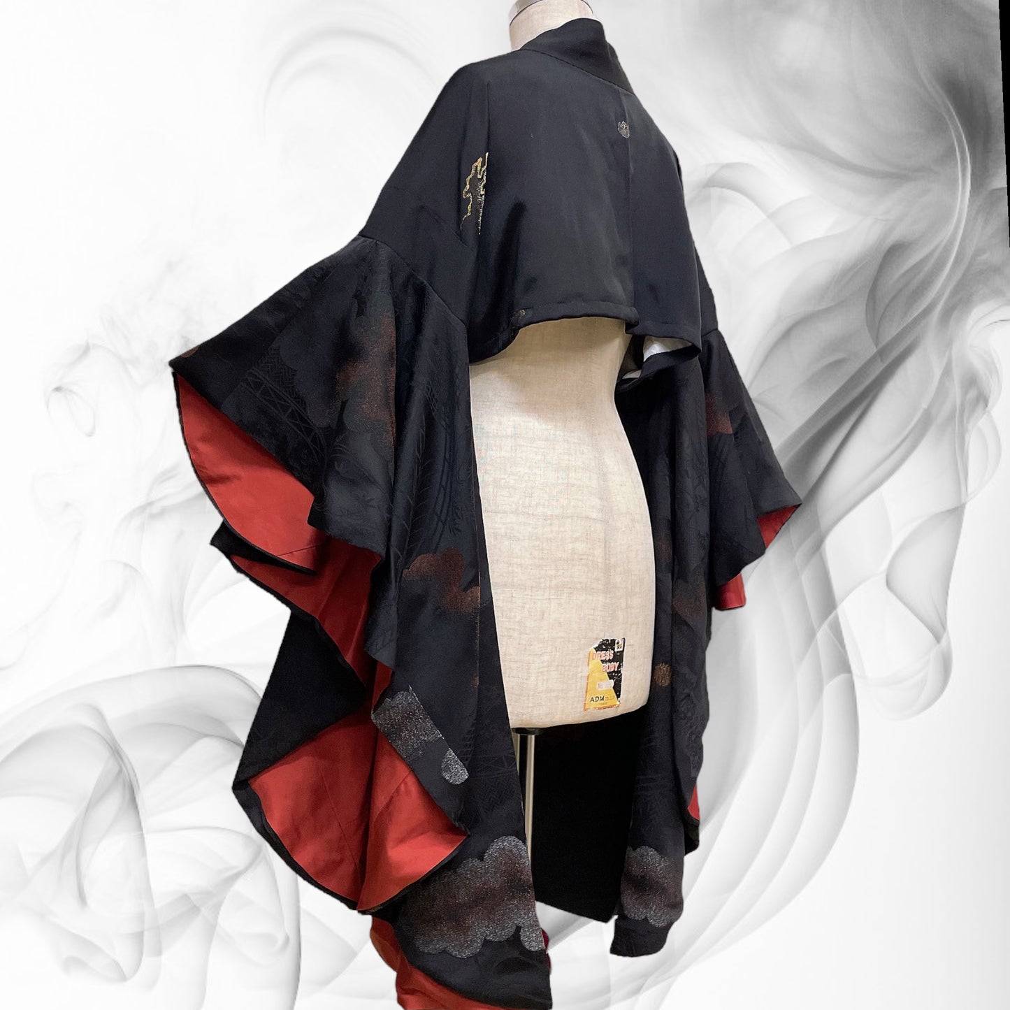 ブラック ドレープ袖 ミニ羽織 着物リメイク 黒