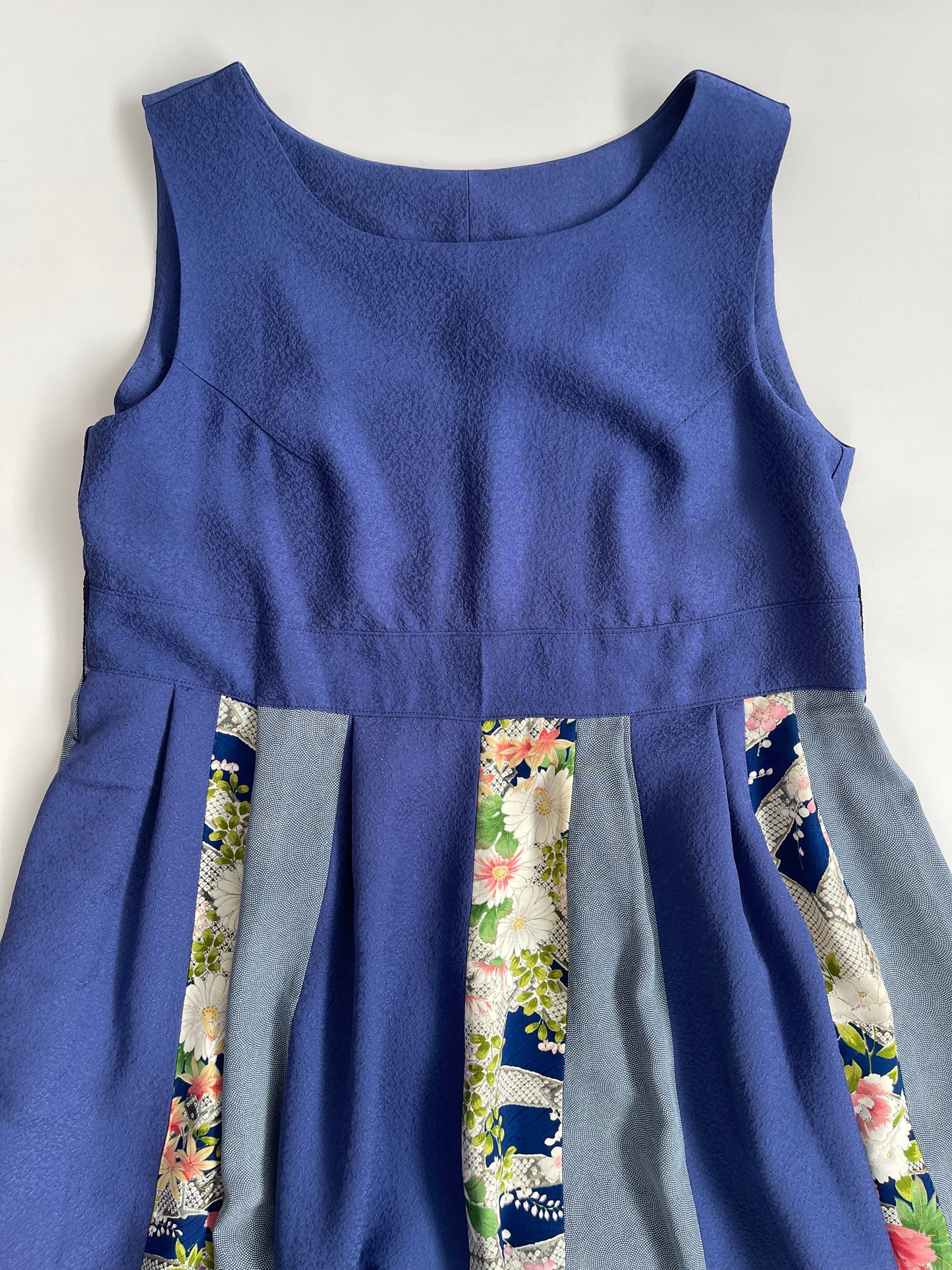 正絹 ネイビー×四季花柄 パッチワークワンピース  B80315