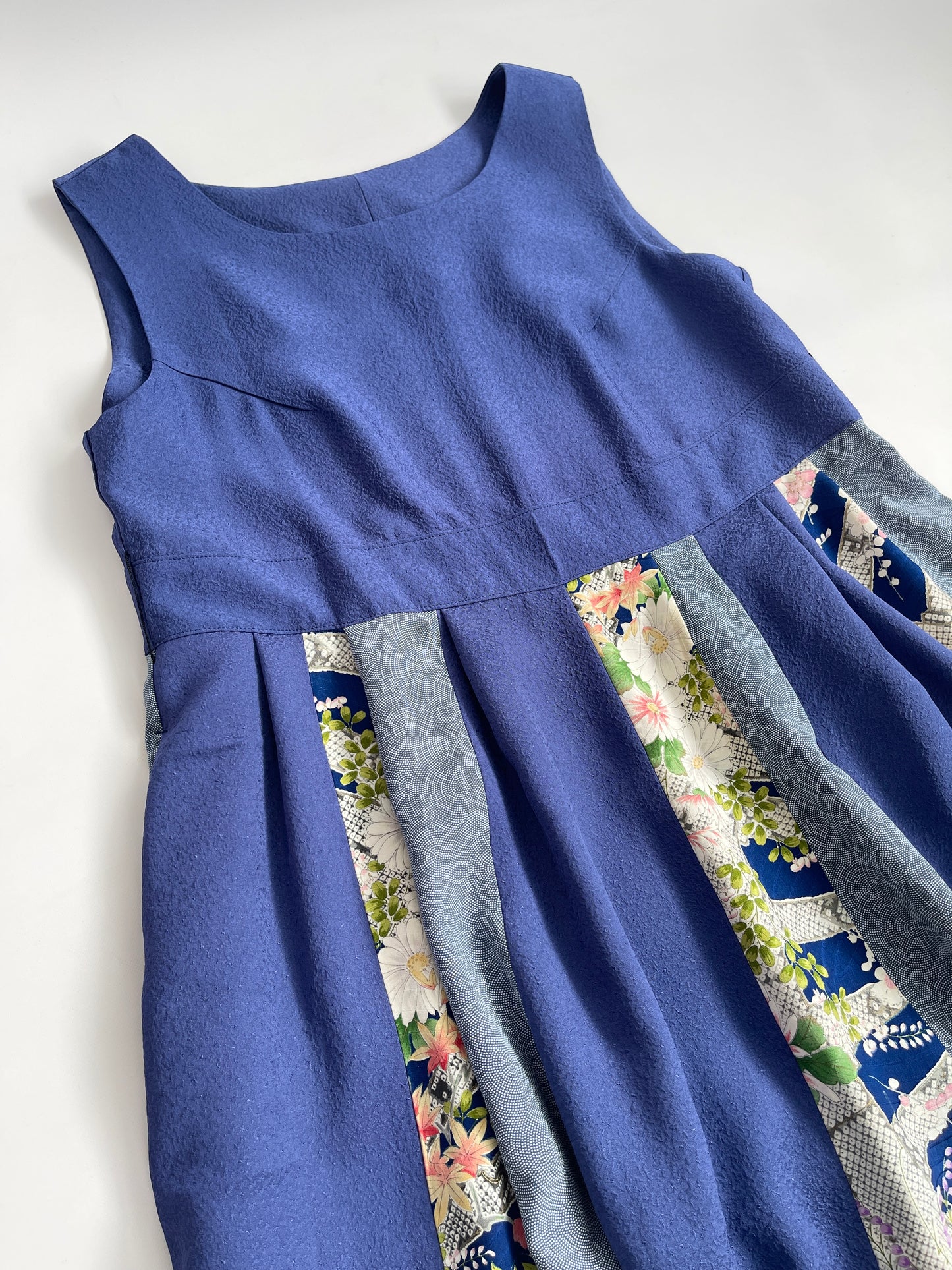 正絹 ネイビー×四季花柄 パッチワークワンピース  B80315