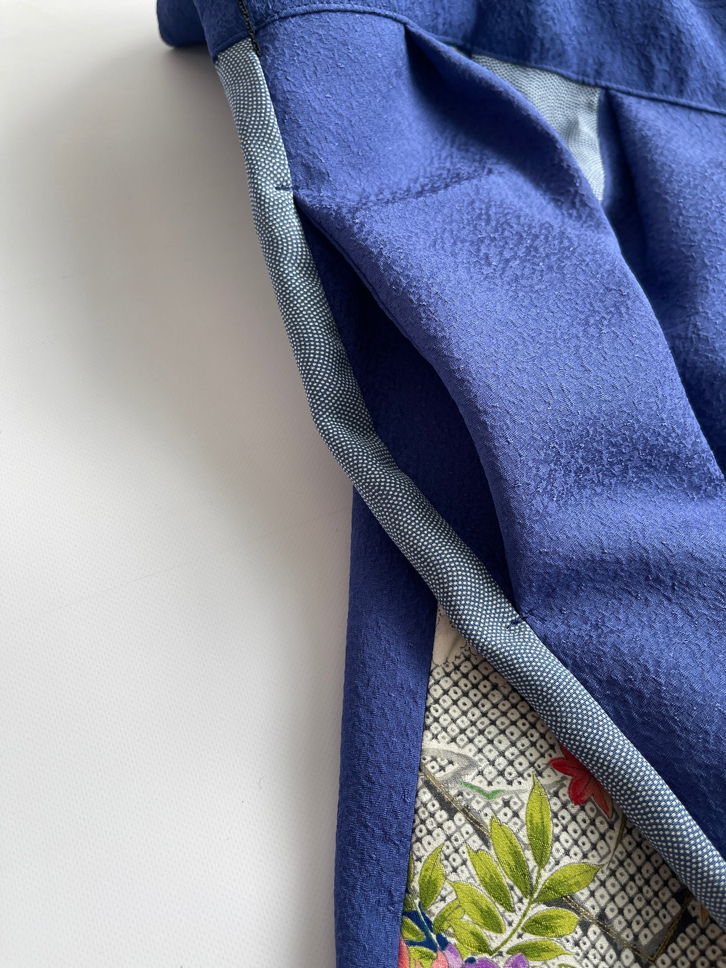 正絹 ネイビー×四季花柄 パッチワークワンピース  B80315